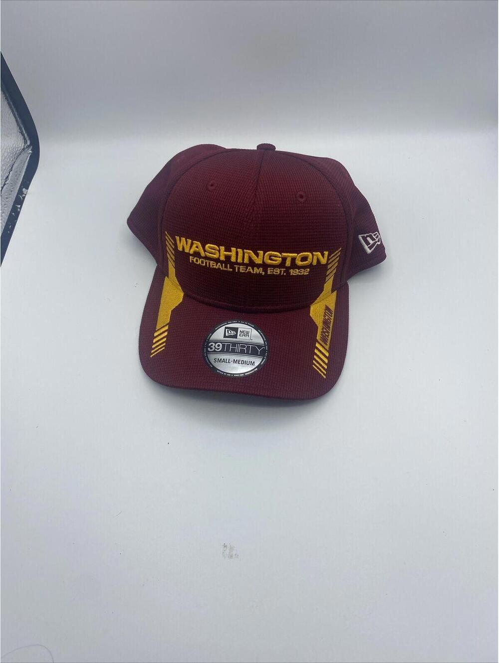 NFL Washington Football Team S|M   New Era 39Thirty Burgundy Flex Fit Hat